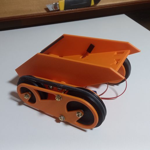20241231_101729.jpg TRACKED ROBOT EASYBUG3D FOR 3D PRINTING