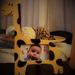 zuro.jpg Free STL file Giraffe photo frame・3D printing model to download, JustAmaze