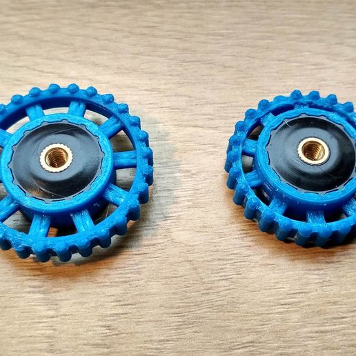 lk4.jpg Bettnivellierknöpfe Ender-2 (vielleicht CR-10)