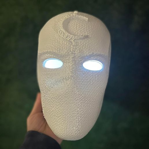 399271367_10228228260202998_1824865412211539408_n.jpg Moon Knight Mask