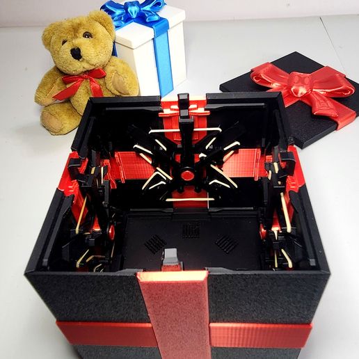 ExplodingGiftBox04.jpg Взрывающиеся подарочные коробки