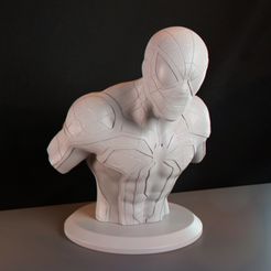 SpiderNew_01.jpg STL file Spiderman bust base・Model to download and 3D print