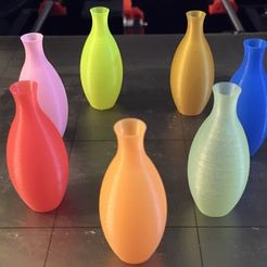 54578611656798245210940077c32ced_display_large.jpg Small simple test vase