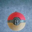 s-l960.jpg Portagioco per Nintendo Switch a forma di Poké Ball d'epoca