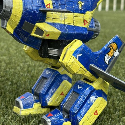 GduUYjKXkAACYzp.jpg Tails cyclone custom action figure