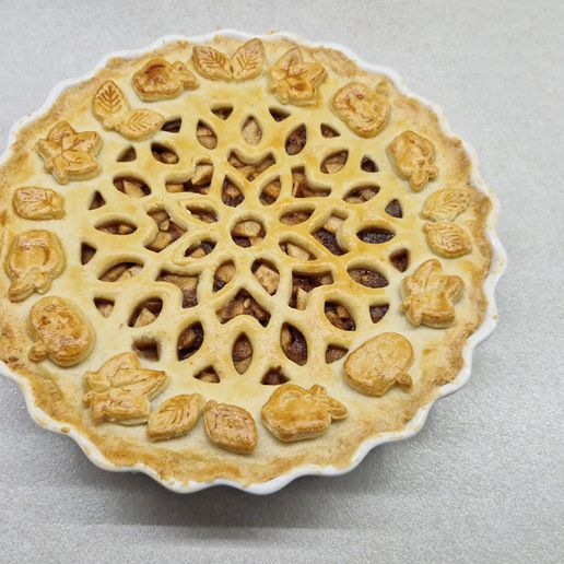 20241010_180543.jpg APPLE PIE CUTTERS  - Free 🍏