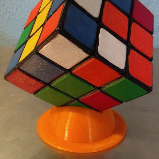 02.jpg rubrick stand