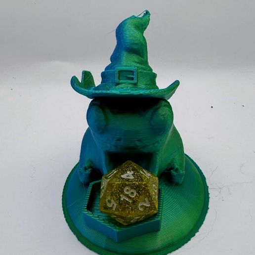 frog.jpg Frog Wizard Dice Guardian Dice Stand