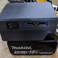 IMG_20201015_125038.jpg Makita power bank and power supply adapter