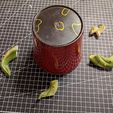 LegAttachment2.jpg Personalizable Hombre Comiendo Planta