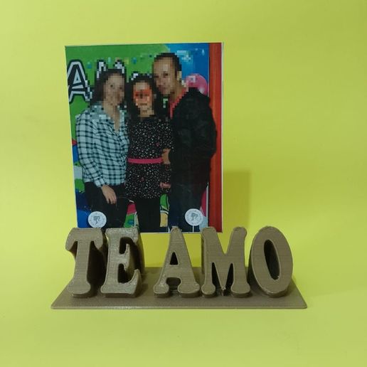 PORTRAIT HOLDER I LOVE YOU 3D model