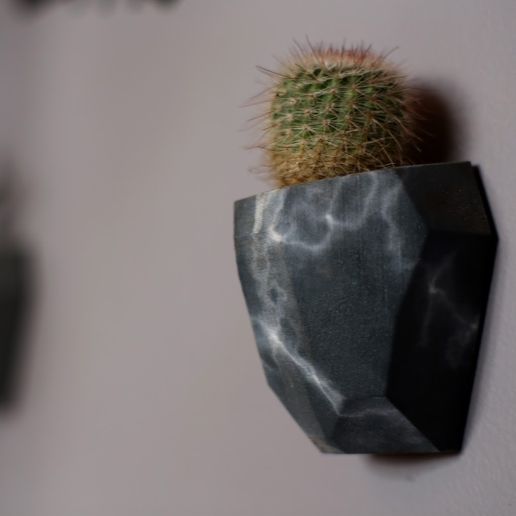 Faceted_Planter_Environment.jpg Download free STL file Faceted Modular Wall Planter • 3D printable object, 3DBROOKLYN