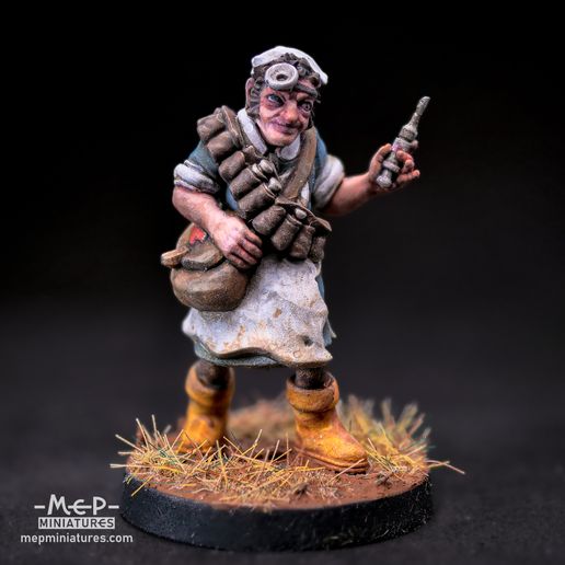 Nurse Bagtea - 28mm Miniature