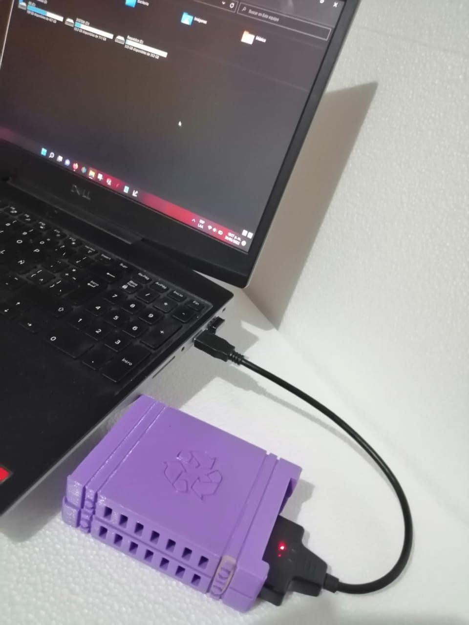 Free STL file Case for Hard Disk of 2.5 inches・3D printing model to