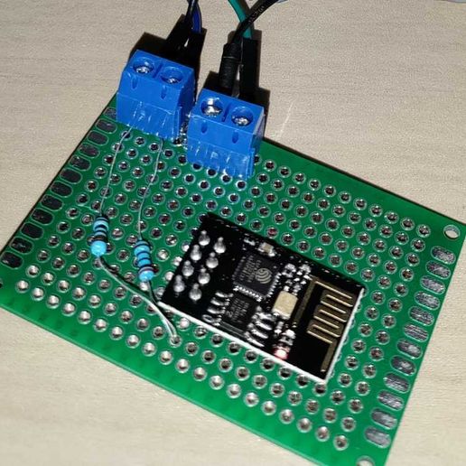 95ce1a24-5e8a-43fe-9be4-918210ee7f17.jpeg Wifi Sensor Arduino Box