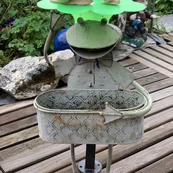 5A23F009-6234-4A6D-AA7D-4B8EC2FEB0F4.jpeg Chapeau grenouille de jardin