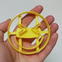 IMG_20210816_202156.jpg STL file Emoji cutter・Model to download and 3D print