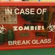 DSC_1753.jpg In case of zombies Cabinet