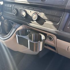 IMG_4372.jpg VW T6 - cup holder