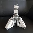 93d320e0fdfe1f4871e3f7a411918ba0_preview_featured.jpg Fichier STL gratuit Smartphone tripod・Modèle à télécharger et à imprimer en 3D
