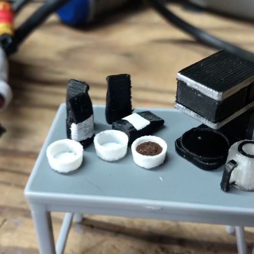 Coffee Maker and pot  (1:18 scale) 3D model