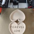 IMG_20230222_163942.jpg A heart-shaped box with the words "FOREVER LOVE"