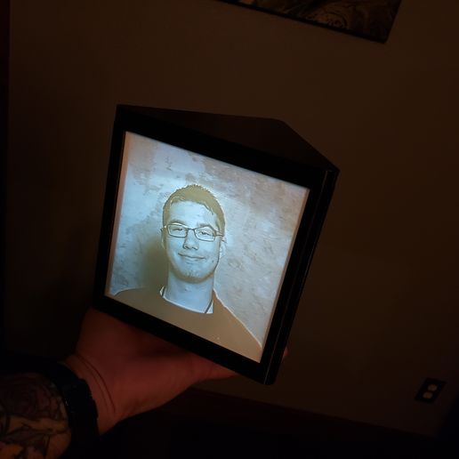 20191222_054629.jpg Caixa triangular de litofane v3