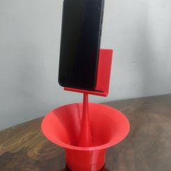 1.jpg Archivo STL Amplificador de sonido para teléfono móvil con bocina Tractrix plegada・Modelo para descargar e imprimir en 3D