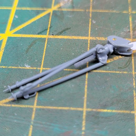 trepied pour MG 34 ou 42