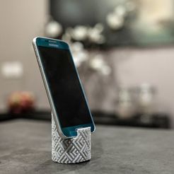 _MG_6807.jpg Textured column phone stand