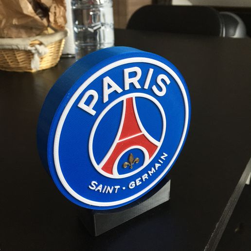 IMG_0889.jpg PSG logo on base