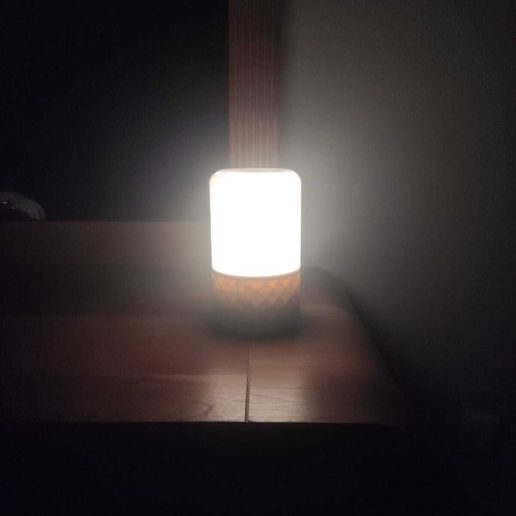 Desk lamp