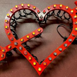Front On.jpg STL-Datei Pixel Heart-Arrow・3D-druckbares Modell zum herunterladen