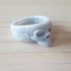 20200430_173804.jpg Halloween ring 2