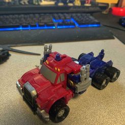 Stacks-1.jpg Transformers Armada Optimus Prime Smokestacks/Gauntlet Guns