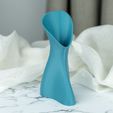 Fluent-Form-printed.jpg Fluent Form – A Vase of Flowing Elegance