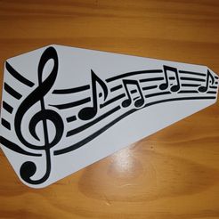 20230916_153702.jpg Art mural des notes de musique