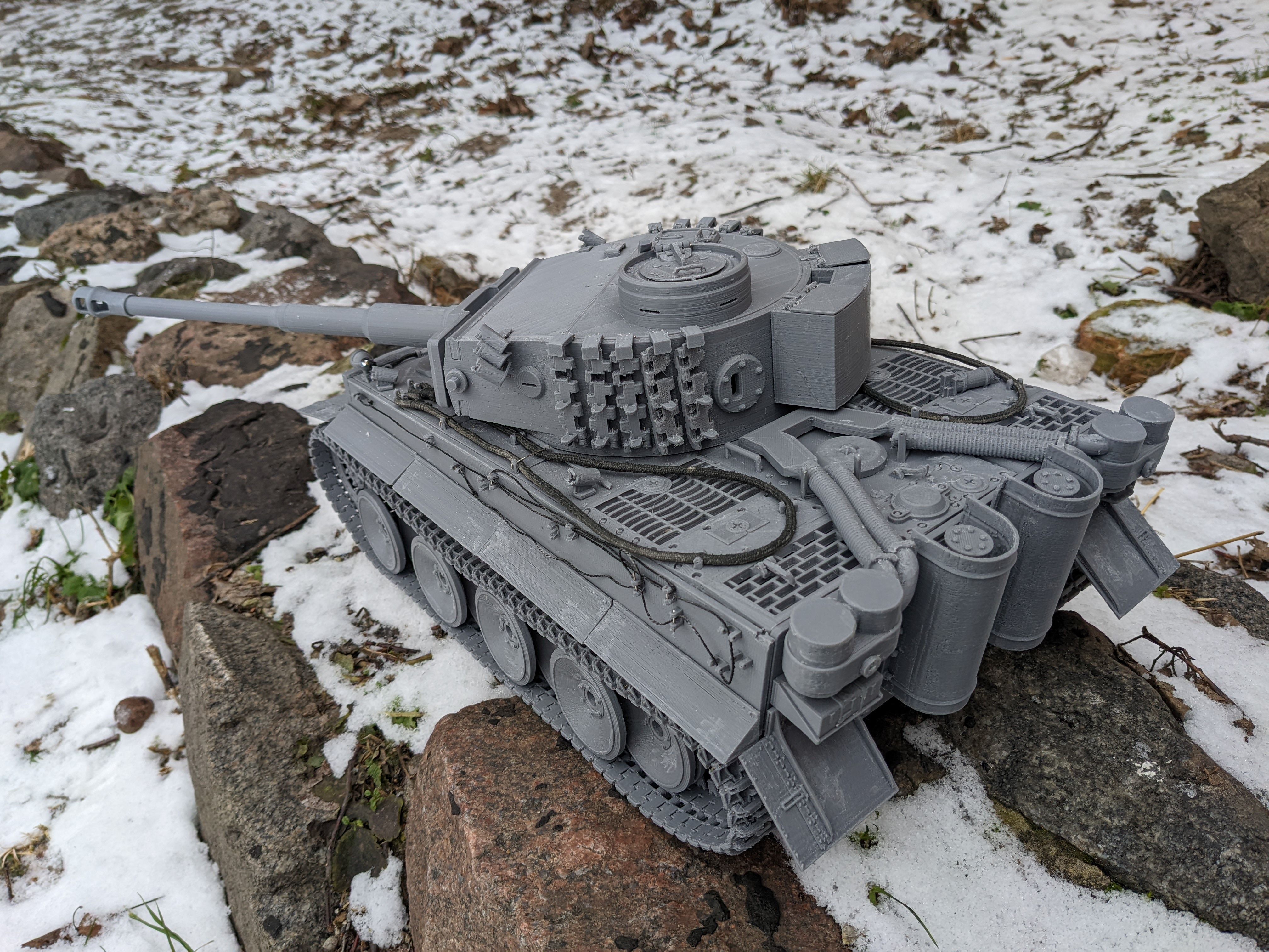PXL_20211227_114915692.jpg Archivo 3D Panzerkampfwagen VI Ausf. (H / E) "Tiger"・Plan de impresora 3D para descargar, RC_3D_Tanks