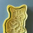 09EC4CCC-D4F8-4B1C-B383-916D8F2B87F8.jpeg Cute corgi looking back cookie cutter