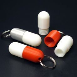 20230814_203936.jpg STL-Datei Pille Schlüsselanhänger Container・Modell für 3D-Drucker zum Herunterladen
