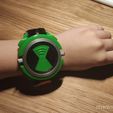 012.jpg Ben10 Omnitrix, led watch