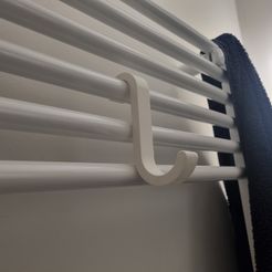 20230911_175547.jpg Archivo STL Ganchos redondos de radiador para toallas y toallas de baño・Modelo de impresión 3D para descargar