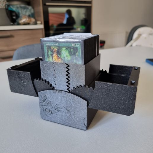 3D printable Black 100 card geared deck box with