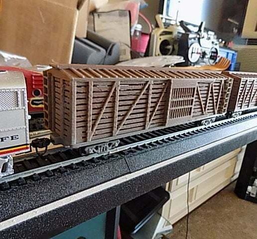 DSCN0119.JPG Ho train cattle car