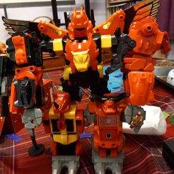 20230105_080644-1.jpg G1 Predaking Divebomb Arm Peg