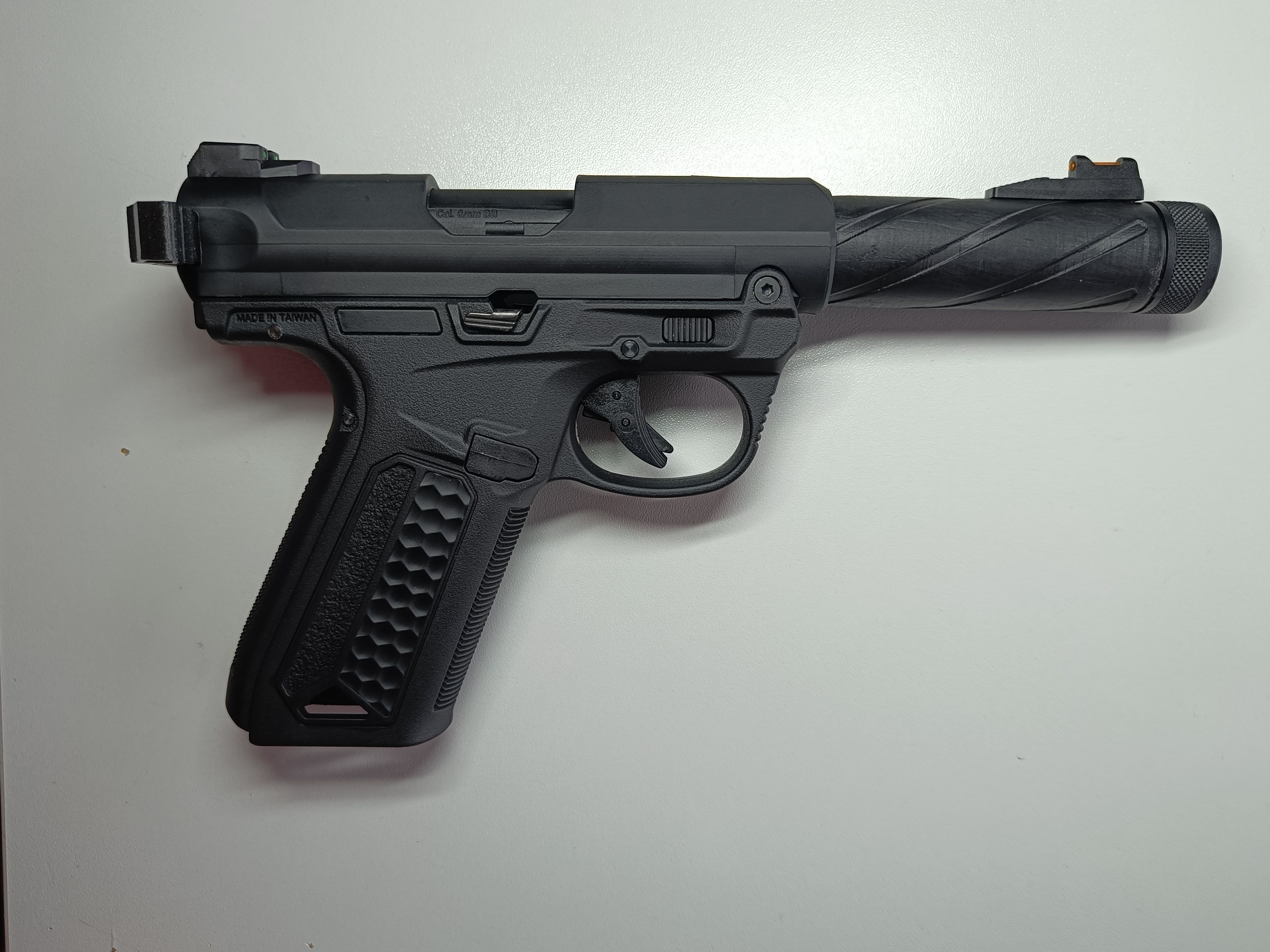 STL file AAP 01 Fluted Barrel Airsoft 14mm CCW Outer Barrel