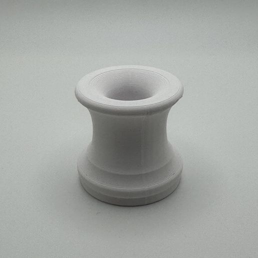 IMG_5858.jpeg Stilvoller Rasiermesser-Ständer - designx-lab.com