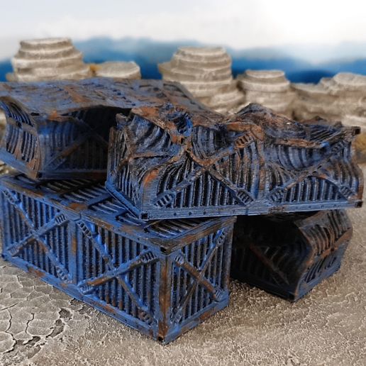 containers-stack.jpg Conteneur d'expédition futuriste, également écrasé