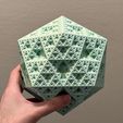 Sierpinski_Icosahedron_Level_5_With_Base_3D_Printed.jpg Icosaèdre de Sierpiński - Niveau 5 (sans support)