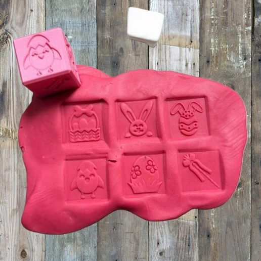 Easter Themed Impression Cube 2 For Sensory Play